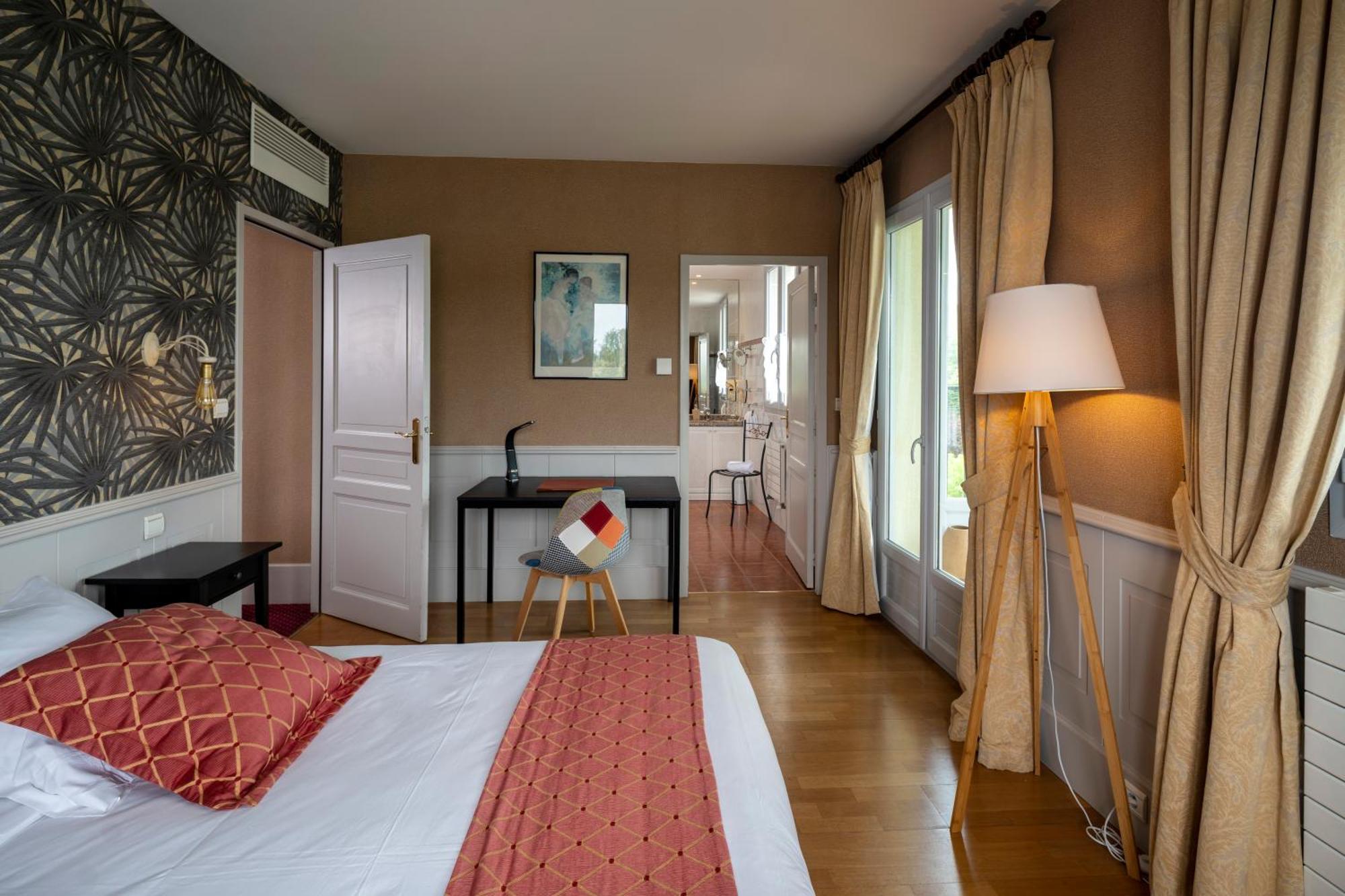 Hotel Beau Rivage Condrieu Exterior photo