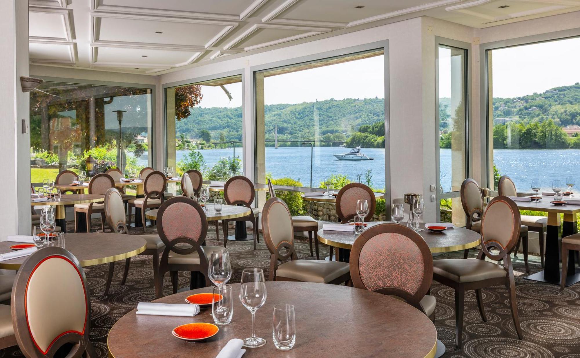 Hotel Beau Rivage Condrieu Exterior photo